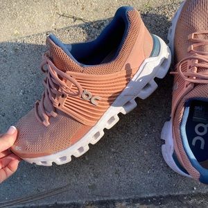 Women’s Onclouds!